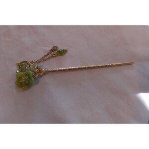 Hair Stick With Green Floral Design & Dangling Charms For Elegant Hair Styling